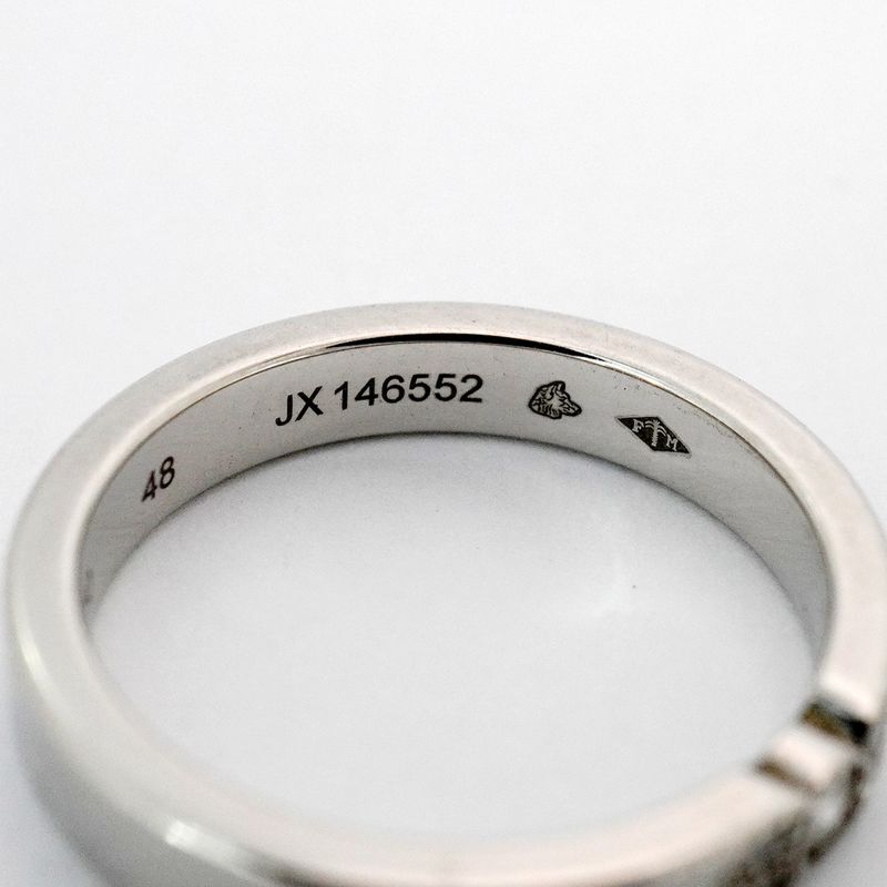 Van Cleef & Arpels Ring Signature Platinum Diamond 48