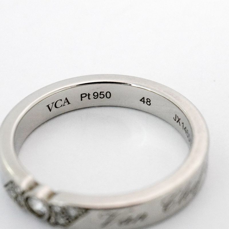 Van Cleef & Arpels Ring Signature Platinum Diamond 48