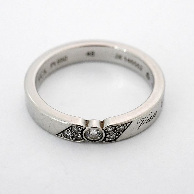 Van Cleef & Arpels Ring Signature Platinum Diamond 48