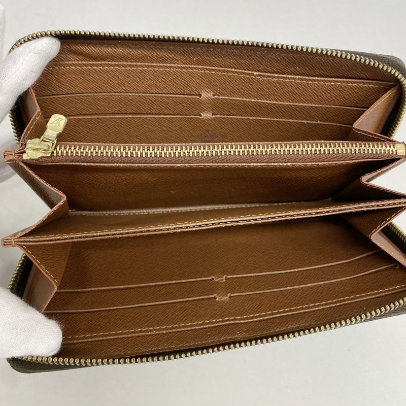 Louis Vuitton Wallet Monogram Zippy Brown