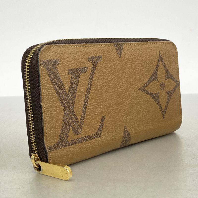Louis Vuitton Wallet Monogram Giant Reverse Zippy Brown