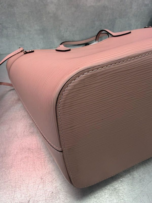 Louis Vuitton Epi Neverfull MM Tote Pink Leather Silver Hardw