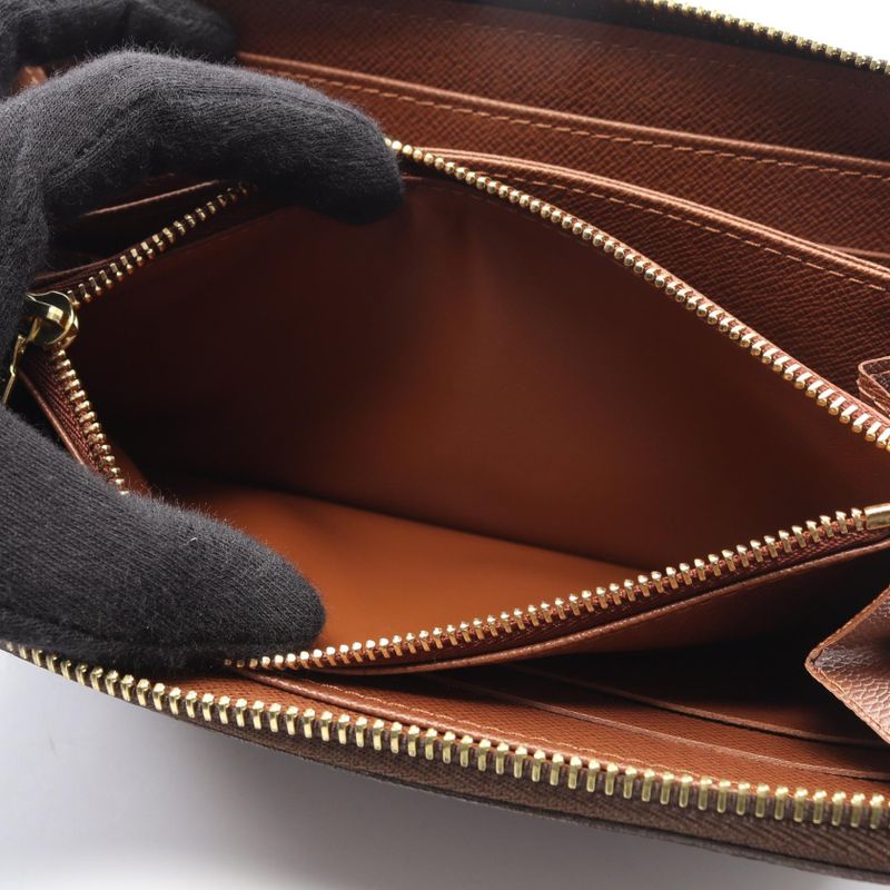 Louis Vuitton Round Wallet Zippy Canvas Wall