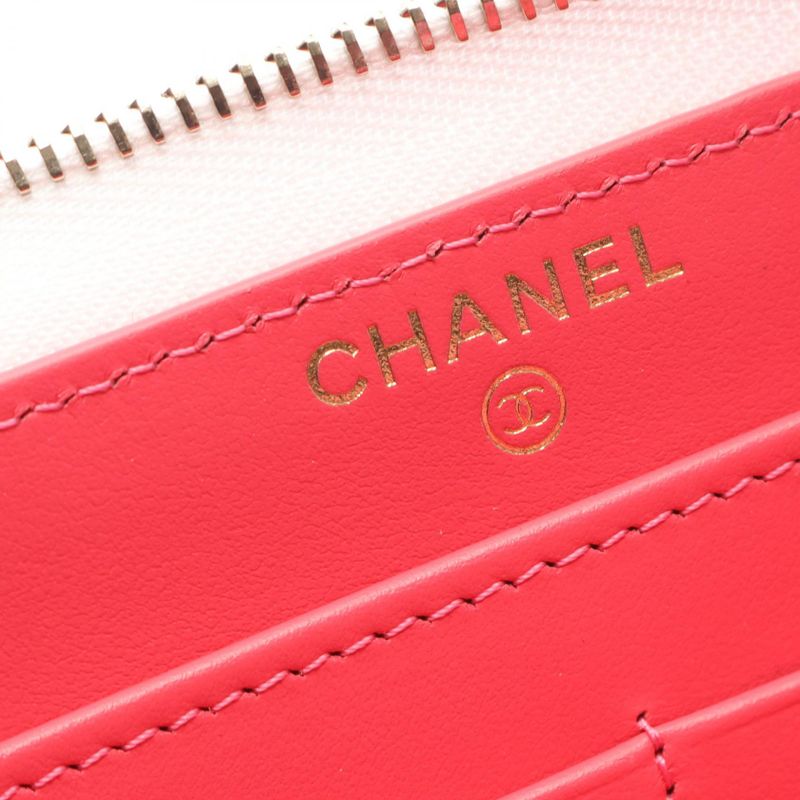 Chanel Round Wallet Quilted White Calf Long