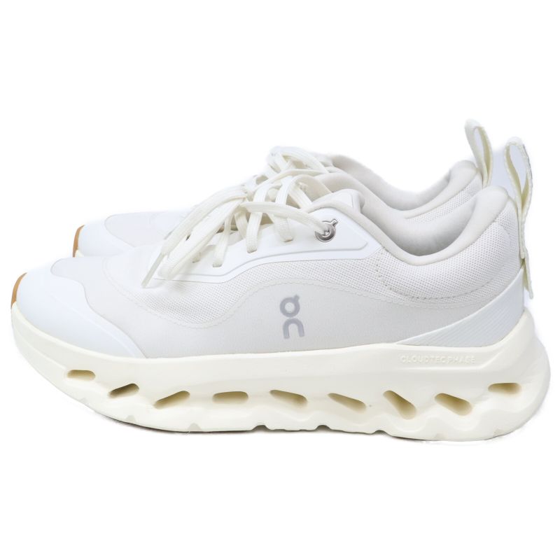 Loewe Xon on Cloudtilt 2.0 Performance Mesh Low Sneaker ) White