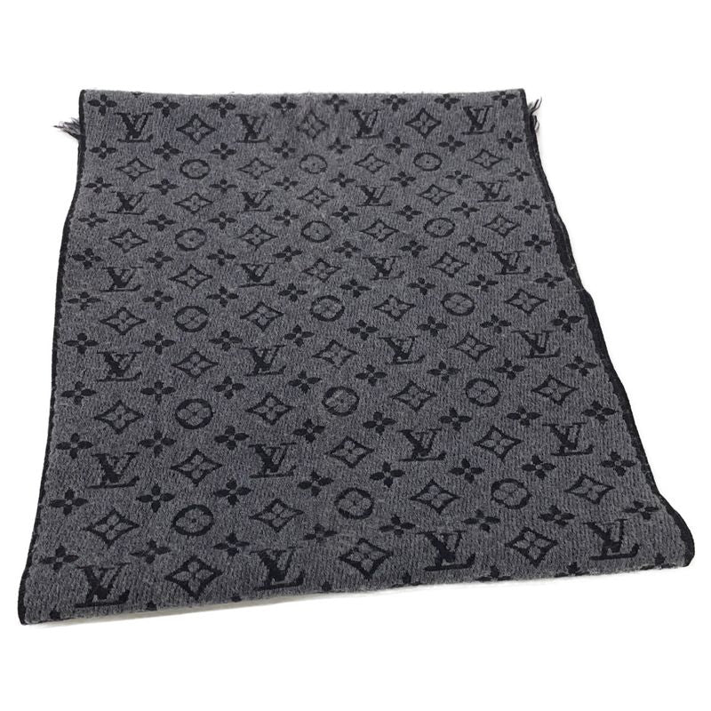 Louis Vuitton Monogram Classic Scarf ) Gray