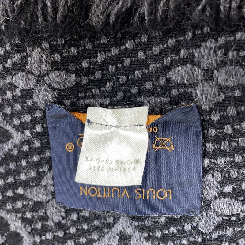Louis Vuitton Monogram Classic Scarf ) Gray