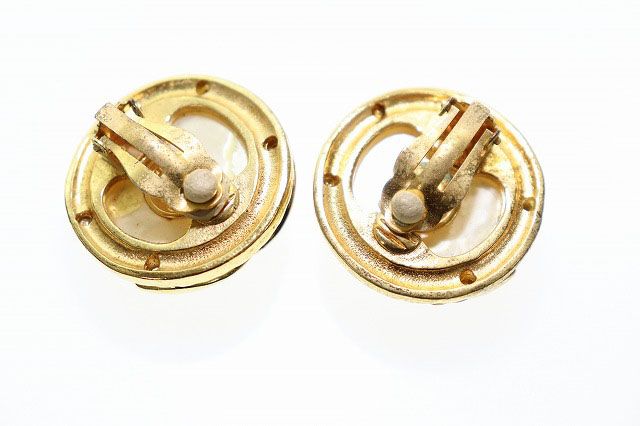Chanel Vintage Faux Pearl CC Logo Earrings Gold Aa