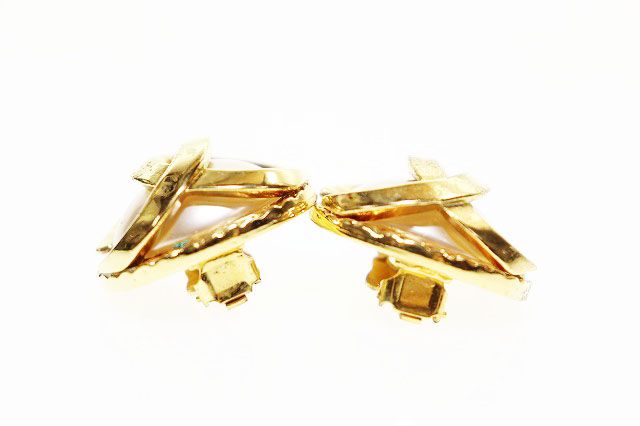 Chanel Vintage Faux Pearl CC Logo Earrings Gold Aa