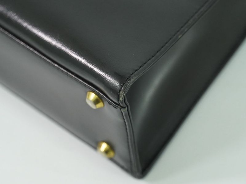 Authentic Yves Saint Laurent YVES Saint Laurent YSL Leather Shoulder Bag Black