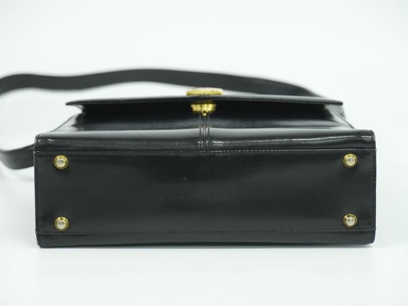 Authentic Yves Saint Laurent YVES Saint Laurent YSL Leather Shoulder Bag Black