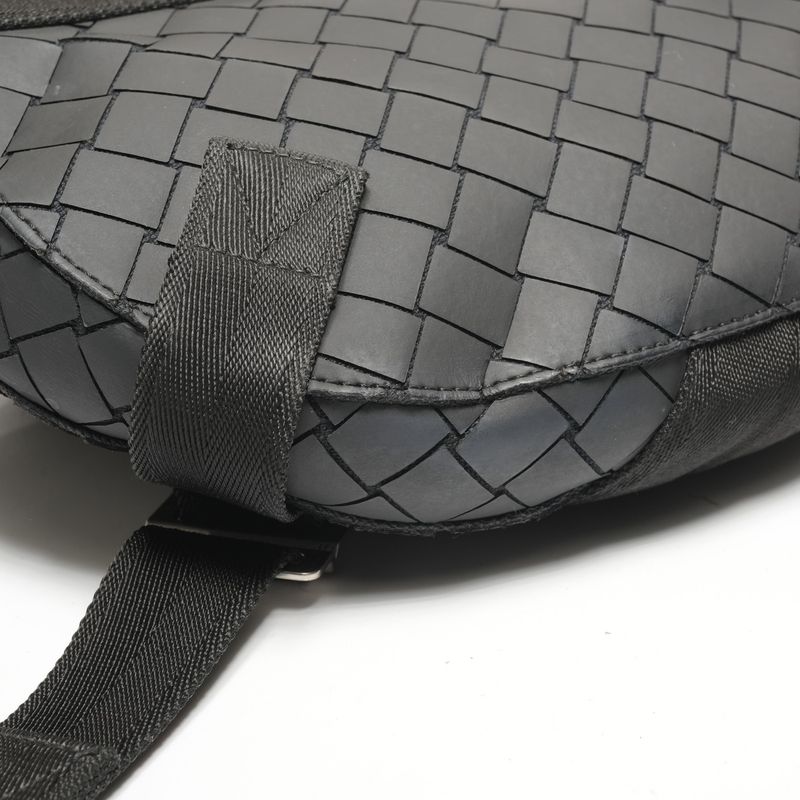 Bottega Veneta Shoulder Bag Intrecciato Rubber Body Bag