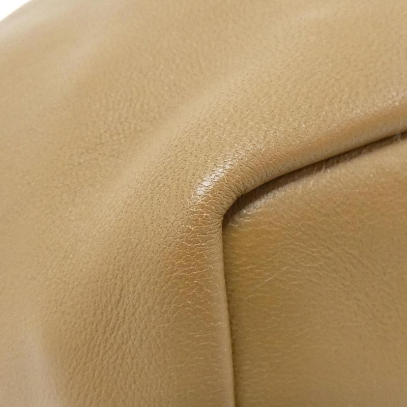 Loewe Squeeze Small A914nchx01 Shoulder Bag