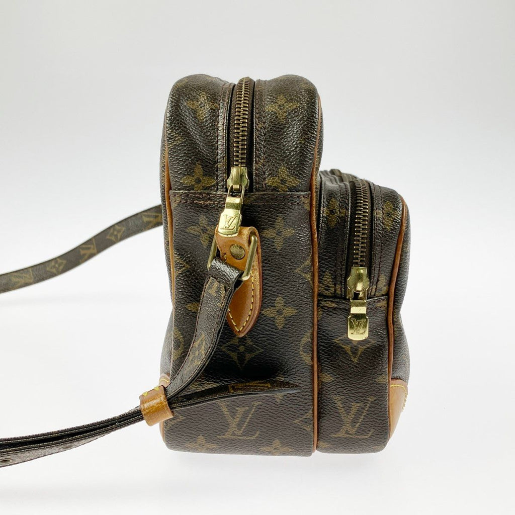 Louis Vuitton Shoulder Bag Monogram Nile — view 4