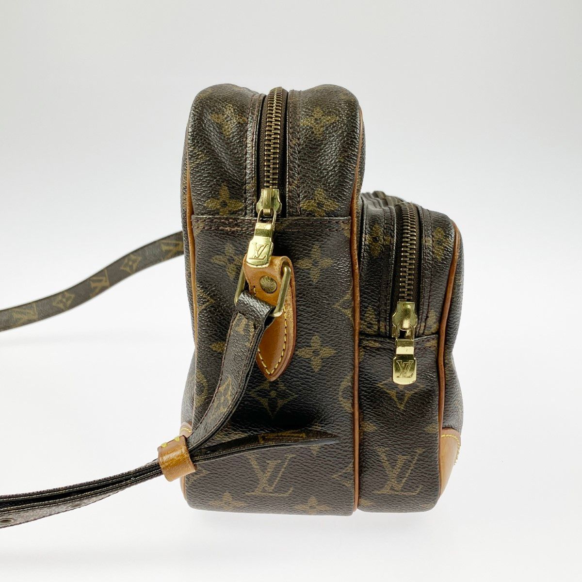 Louis Vuitton Shoulder Bag Monogram Nile — view 4