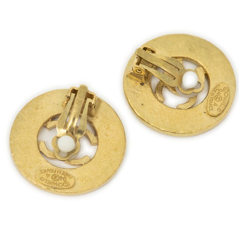 Chanel CC Logo Round Clip Type Earrings Gold Plated