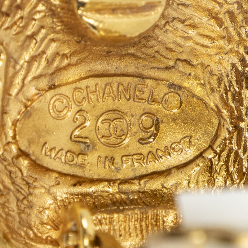 Chanel CC Logo Round Clip Type Earrings Gold Plated