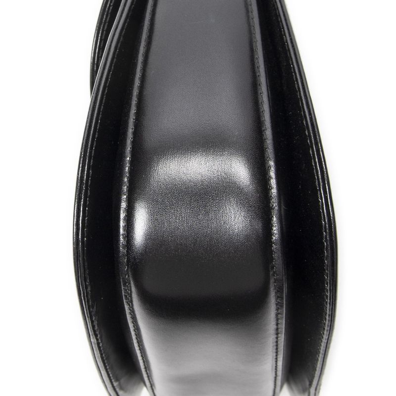 Gucci Small Bamboo Top Handle Flap Black Slim Skirt Fusskin Leather