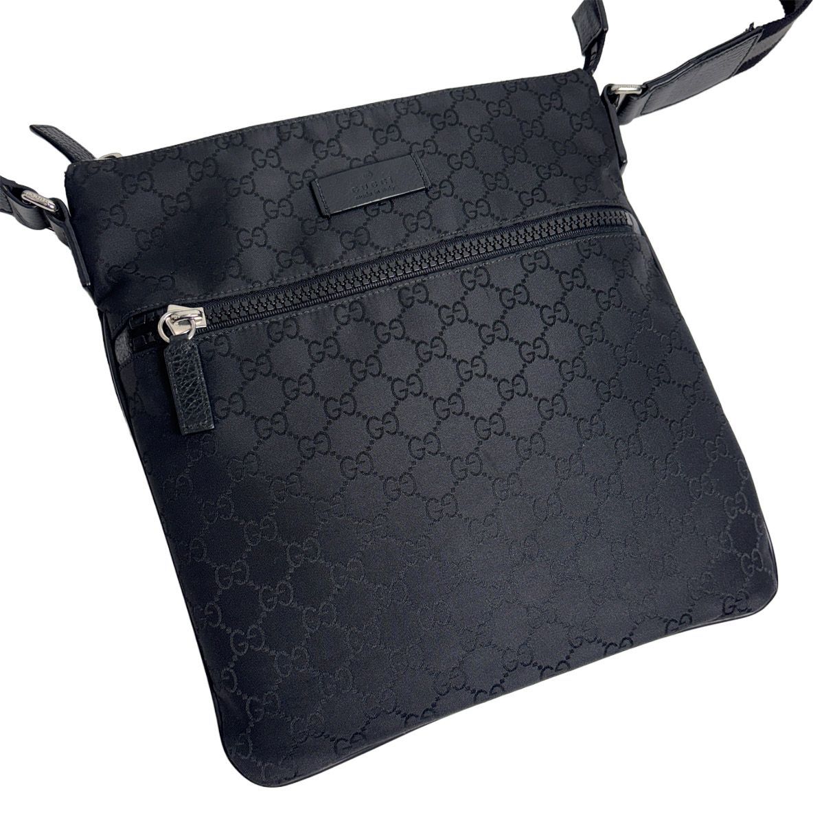 Gucci Shoulder Bag GG Nylon Black — view 2