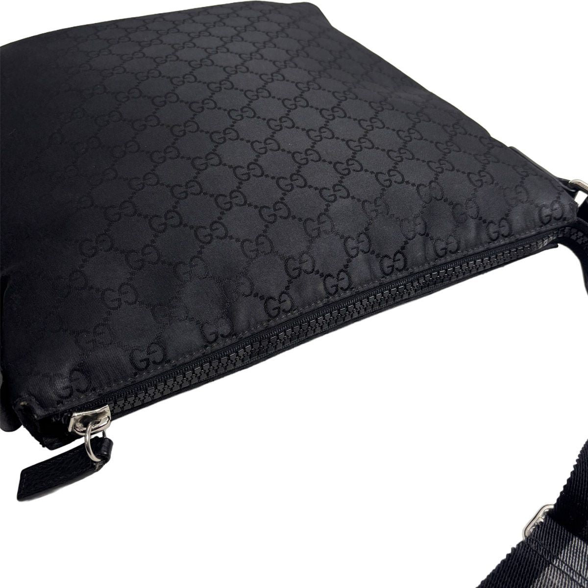 Gucci Shoulder Bag GG Nylon Black — view 6