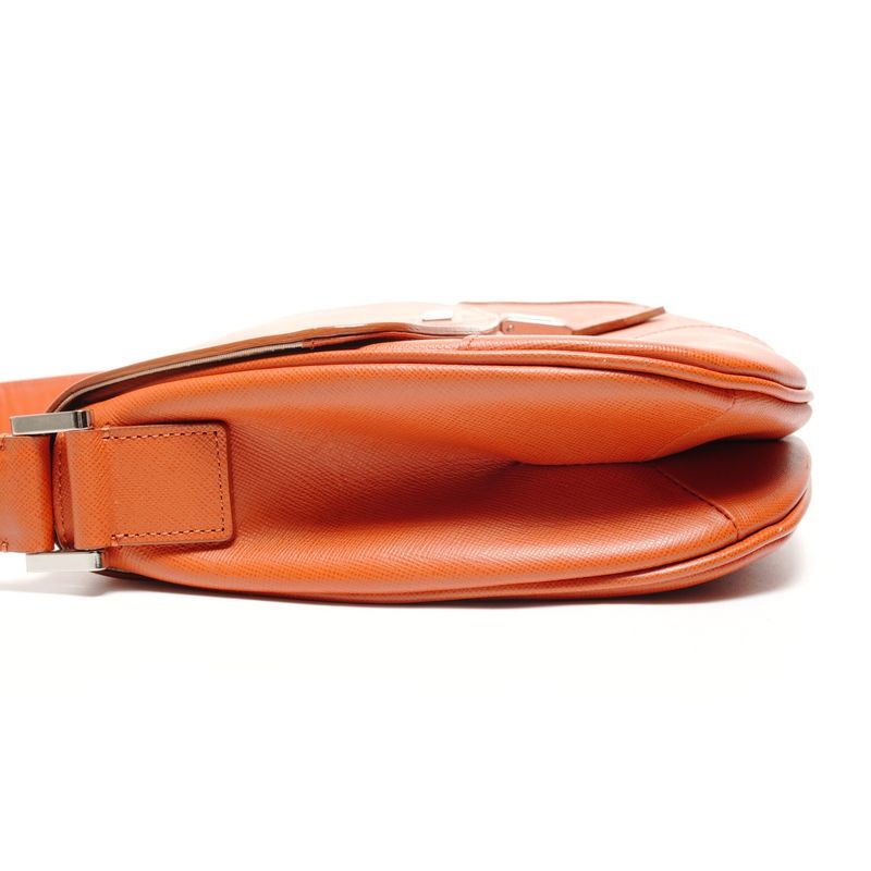 Loewe Handbag Amazona 28 Anagram