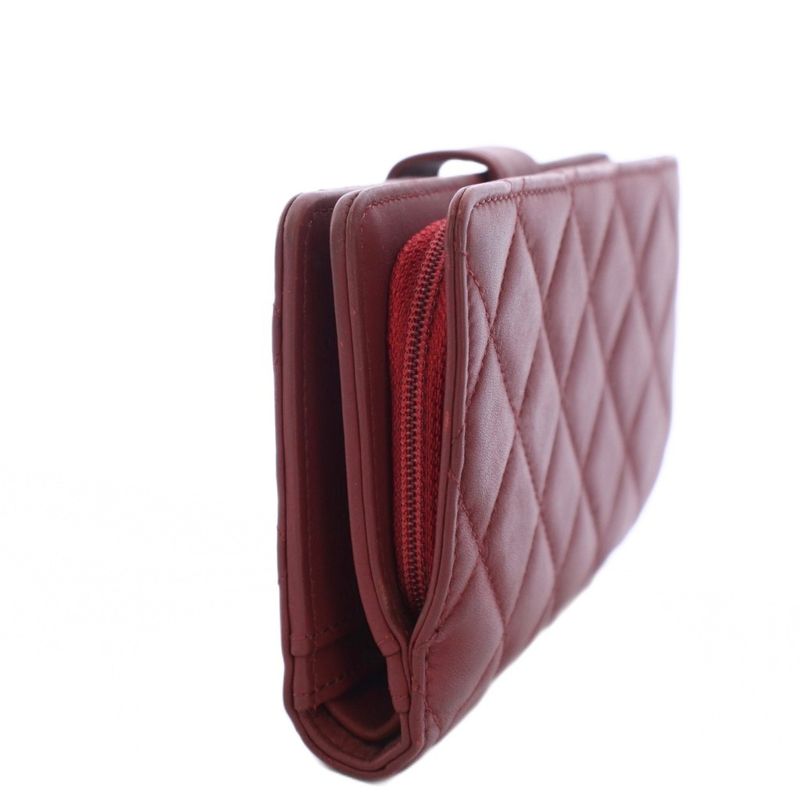 Chanel Quilted Lambskin Bifold Wallet CC Logo Bordeaux