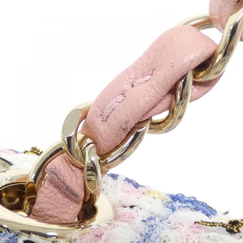 Chanel Shoulder Bag Tweed White