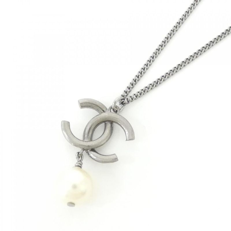 Chanel Necklace White