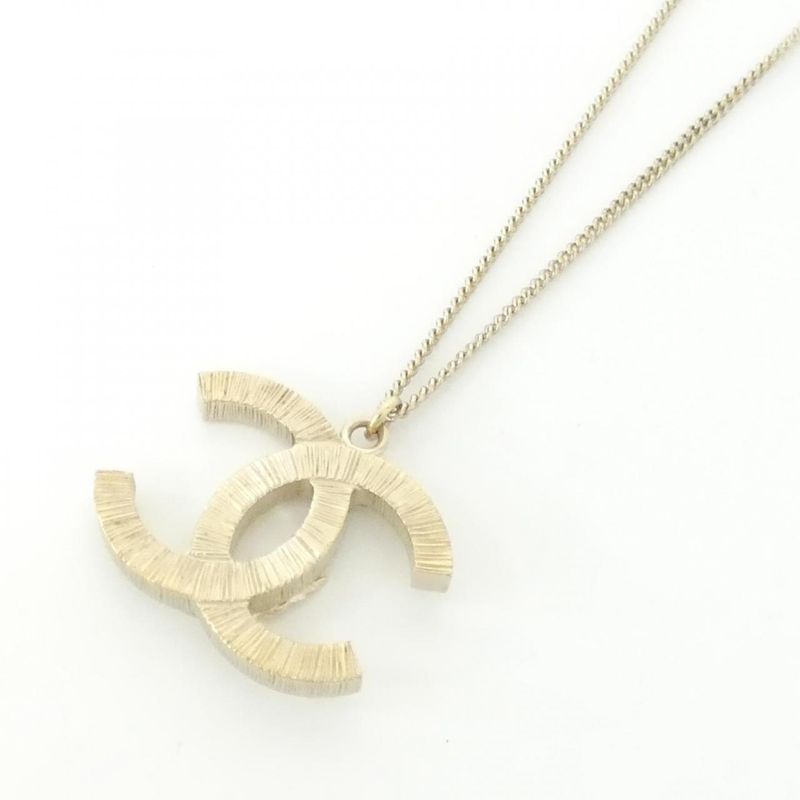 Chanel Necklace White