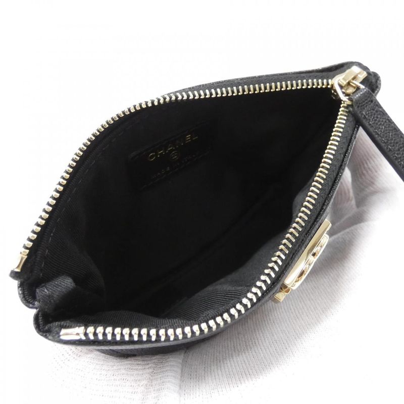 Chanel Pouch Caviar Grained