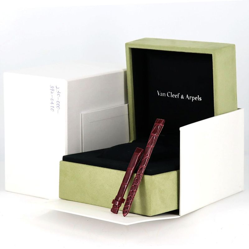 Van Cleef & Arpels Sweet Alhambra RG Pg Rg Quartz Bracelet
