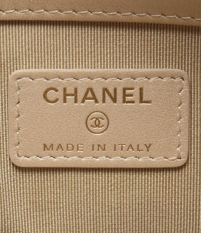 Chanel Clutch Quilted Lambskin Gold