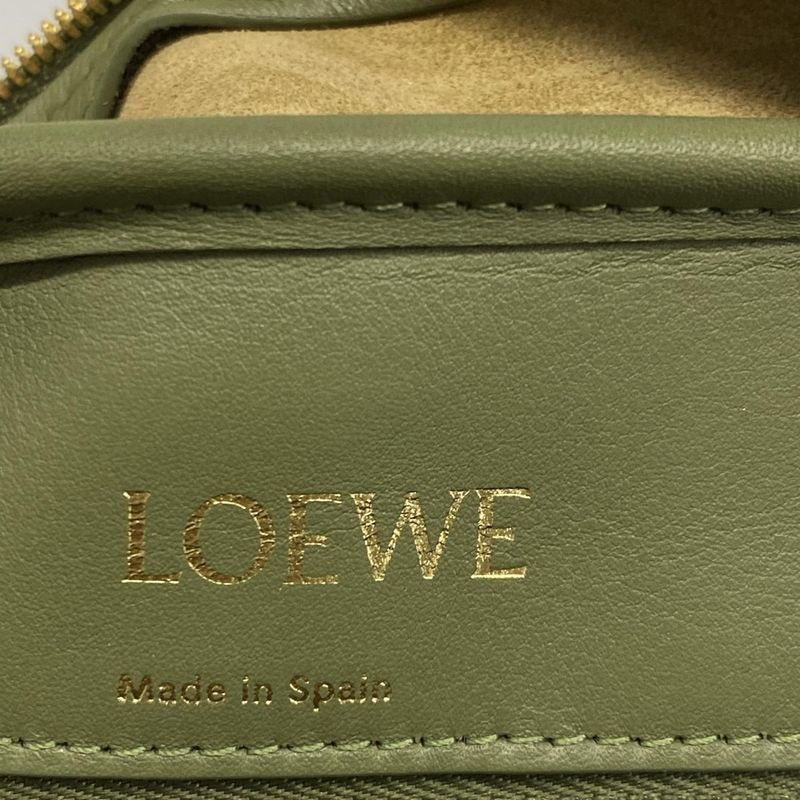 Loewe Handbag Amazona 19 Square Green