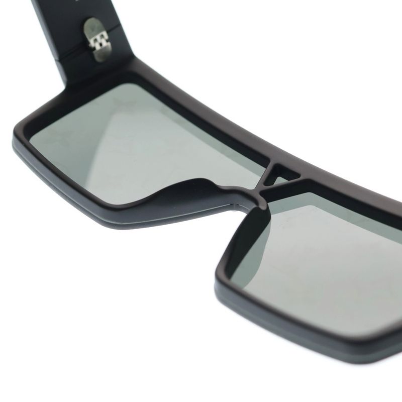 Louis Vuitton LV Waimea Monogram Sunglasses Eyewear Black