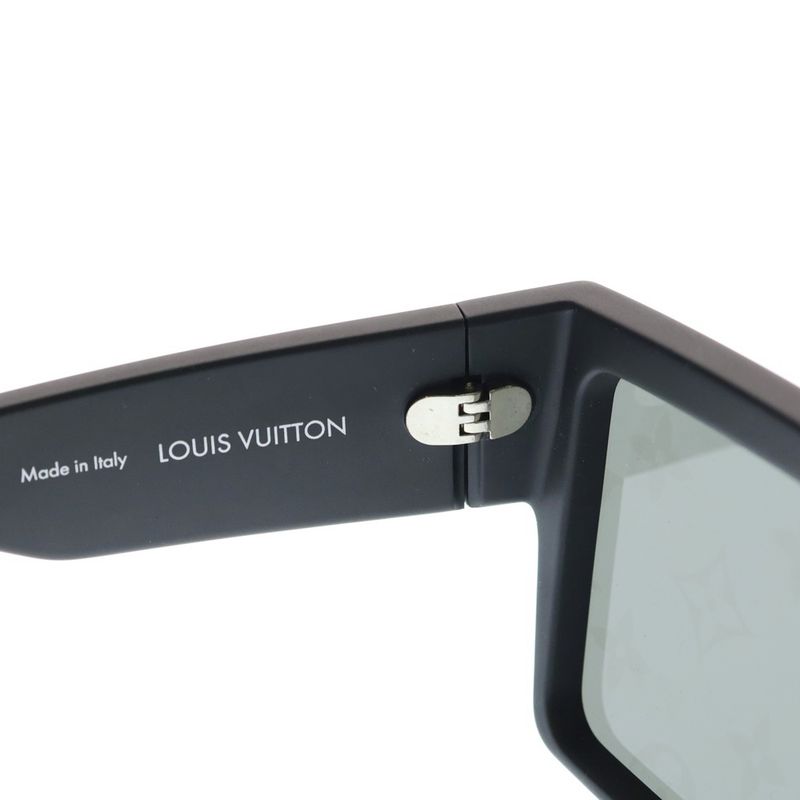 Louis Vuitton LV Waimea Monogram Sunglasses Eyewear Black