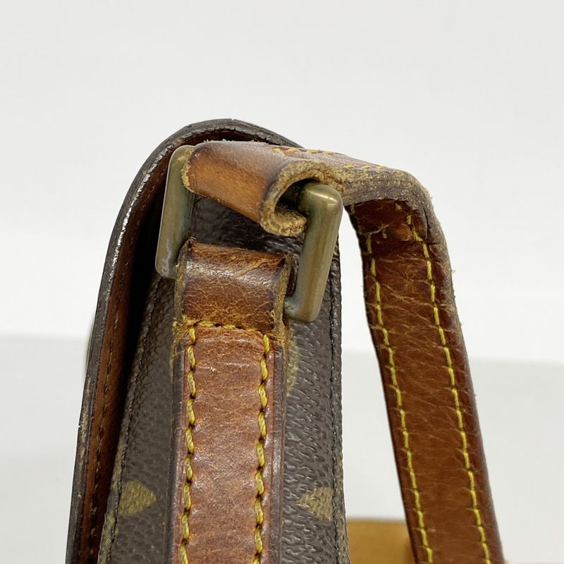 Louis Vuitton Shoulder Bag Monogram Cite MM Brown T-Shirt