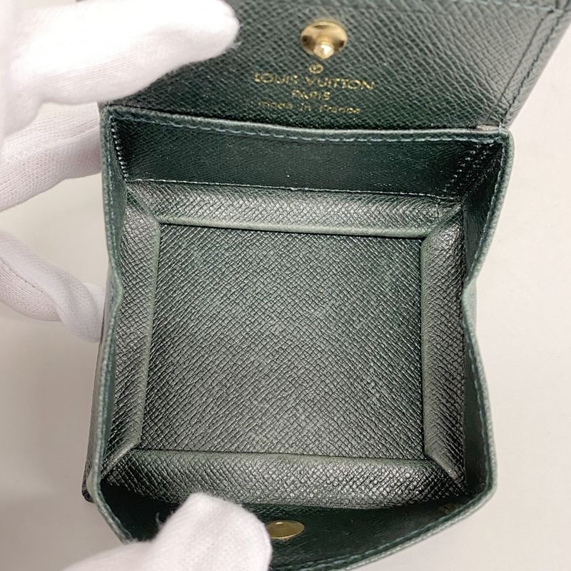 Louis Vuitton Coin Case Taiga Porte Monebo Watt Epi Sea