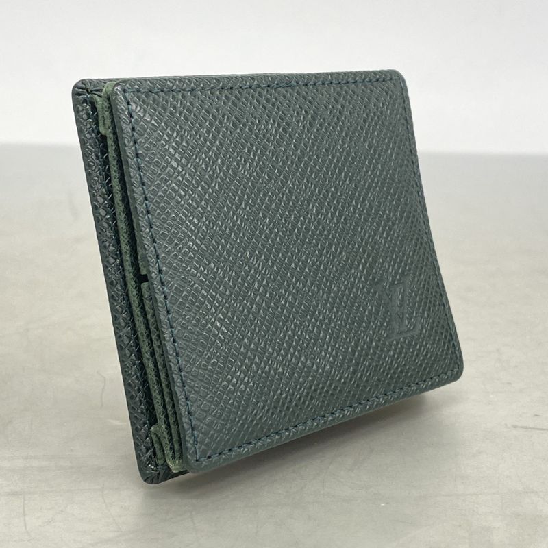 Louis Vuitton Coin Case Taiga Porte Monebo Watt Epi Sea