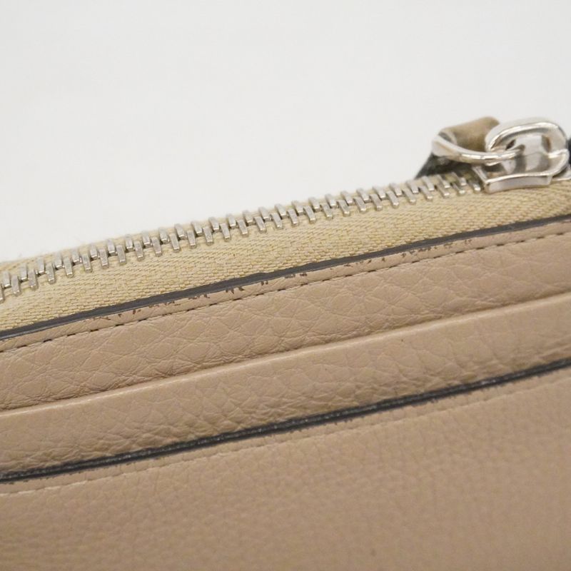 Fendi Coin Case Leather Grey Silver Greige