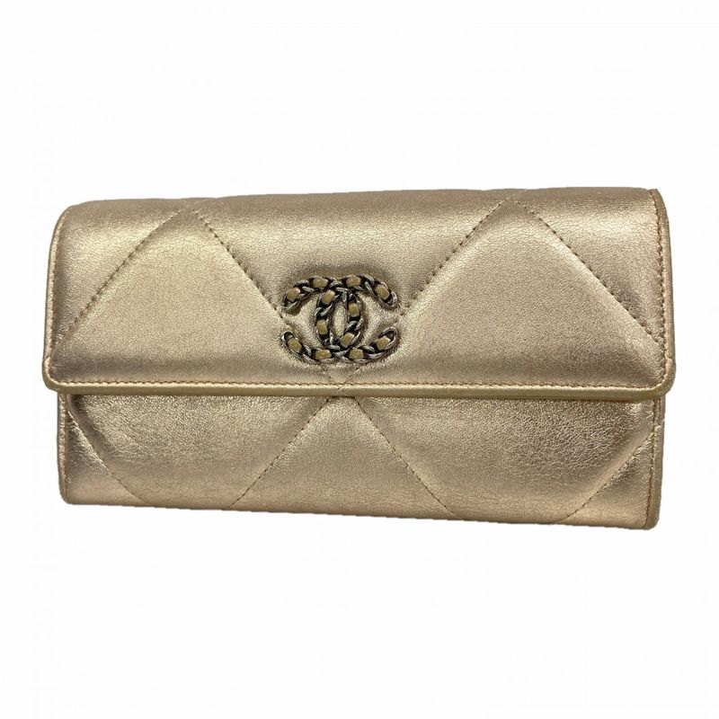Chanel Wallet 19 Lambskin Champagne Gold Silver