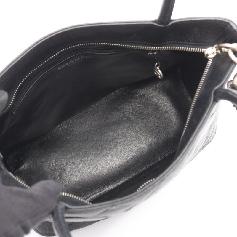 Chanel Tote Medallion Black Leather