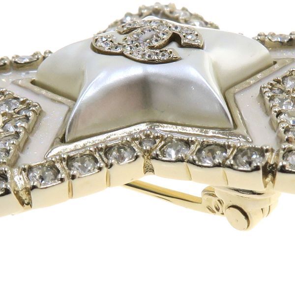 Chanel Brooch Gold Plated