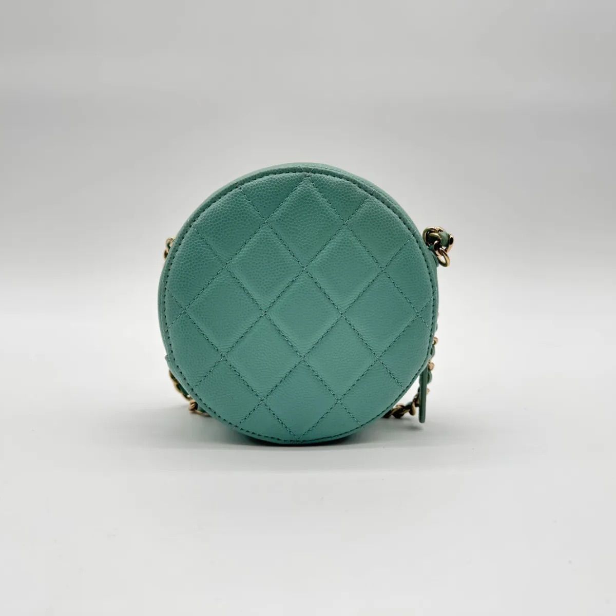 Chanel Shoulder Bag Round Caviar Leather Quilted CC Logo Gold Emerald Green — view 2