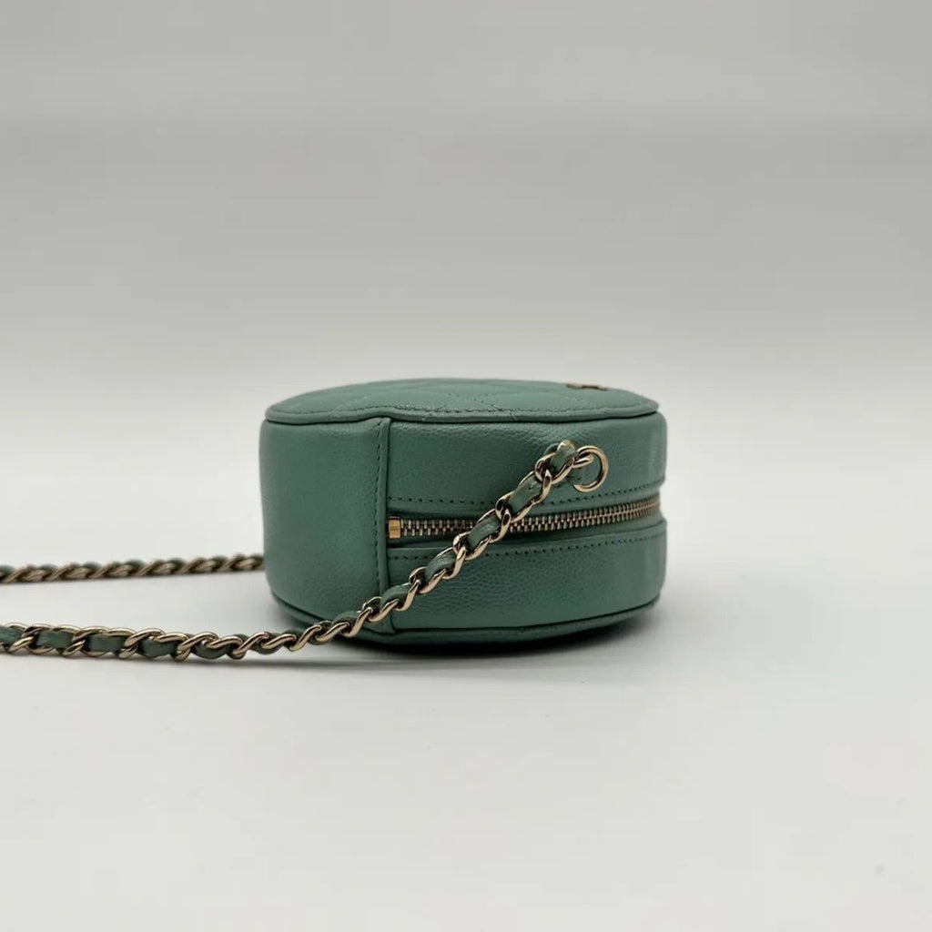 Chanel Shoulder Bag Round Caviar Leather Quilted CC Logo Gold Emerald Green — view 3
