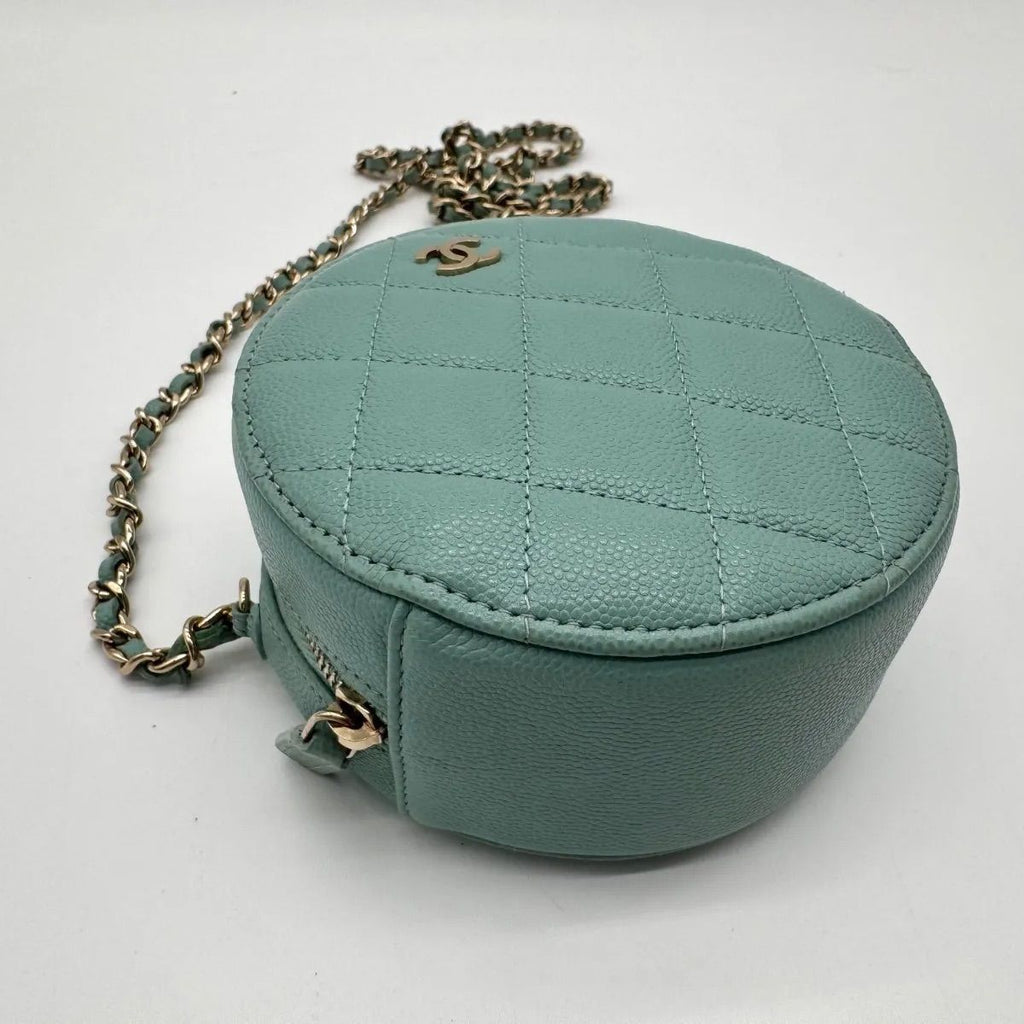 Chanel Shoulder Bag Round Caviar Leather Quilted CC Logo Gold Emerald Green — view 7