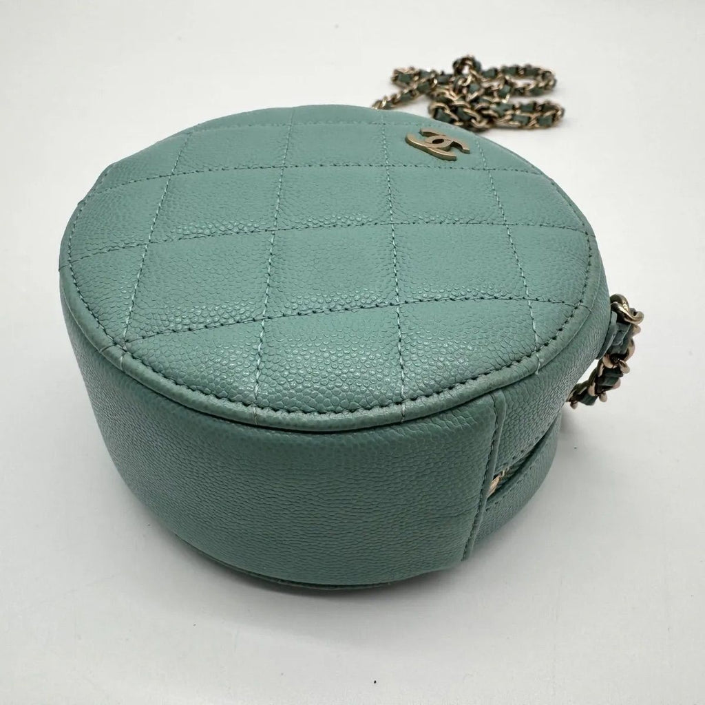 Chanel Shoulder Bag Round Caviar Leather Quilted CC Logo Gold Emerald Green — view 8