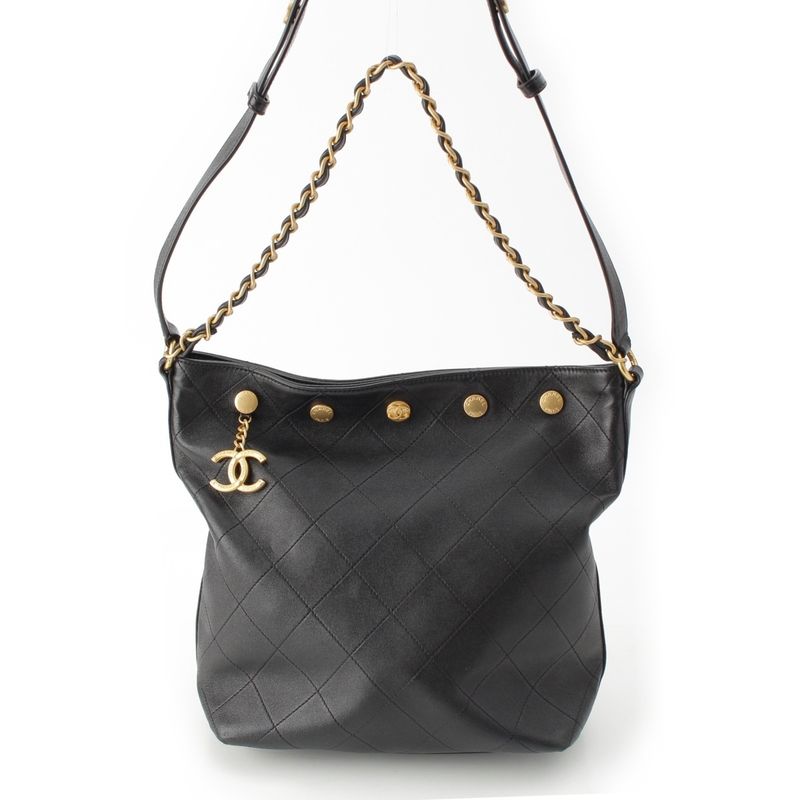 Chanel Shiny Lambskin Large Bucket Shoulder Bag Black