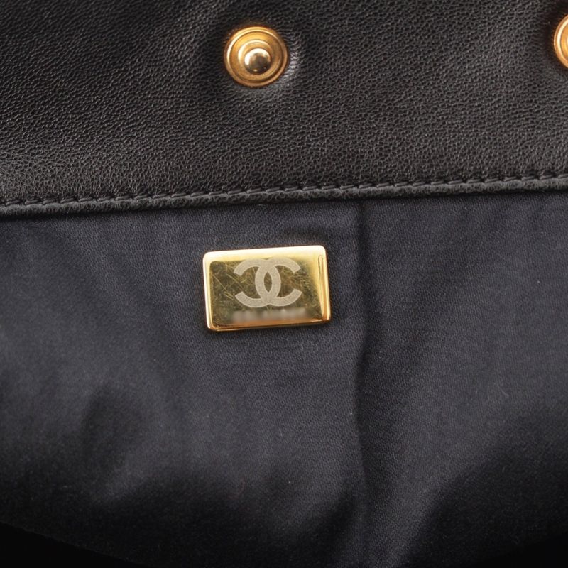 Chanel Shiny Lambskin Large Bucket Shoulder Bag Black