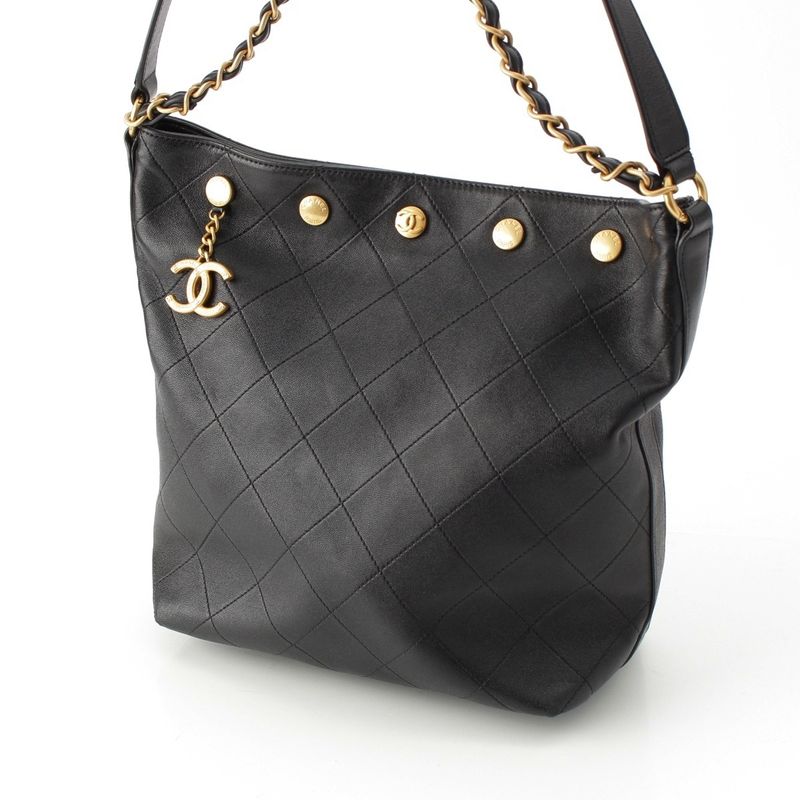 Chanel Shiny Lambskin Large Bucket Shoulder Bag Black