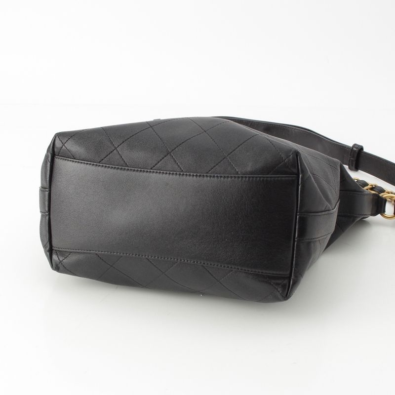 Chanel Shiny Lambskin Large Bucket Shoulder Bag Black